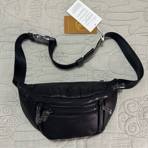 NWT Free People x Caraa Small Sling Hip Bag Black - Picture 2 of 8